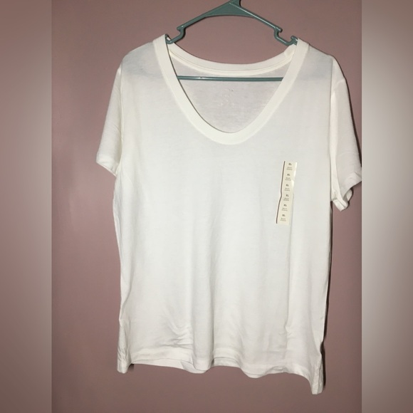 a new day Tee - NWT - Picture 1 of 4